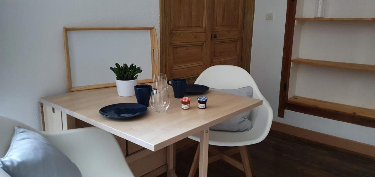 Studio Tres Spacieux Avec Cour, En Plein Coeur De Ville ! Carcassonne Eksteriør bilde